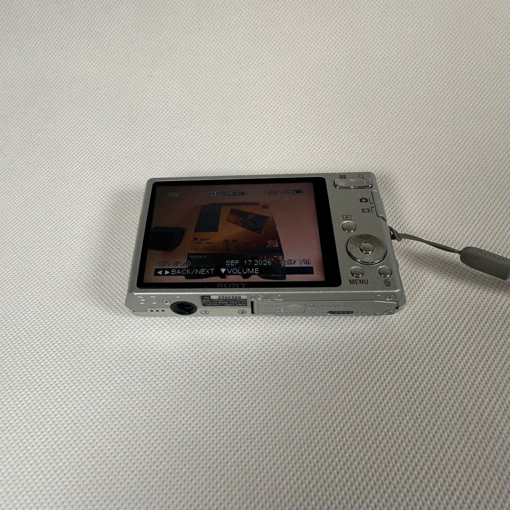 Sony Cyber-shot DSC-W330 14.1MP Digital Camera Silver 4x Zoom Bundle Boxed Works - Picture 5 of 15